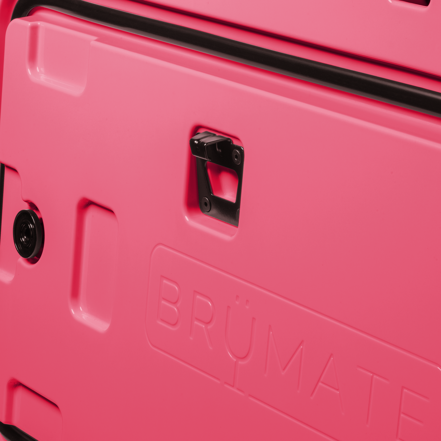 brutank-g8 brutank-55qt-neonpink-bottle-opener.png