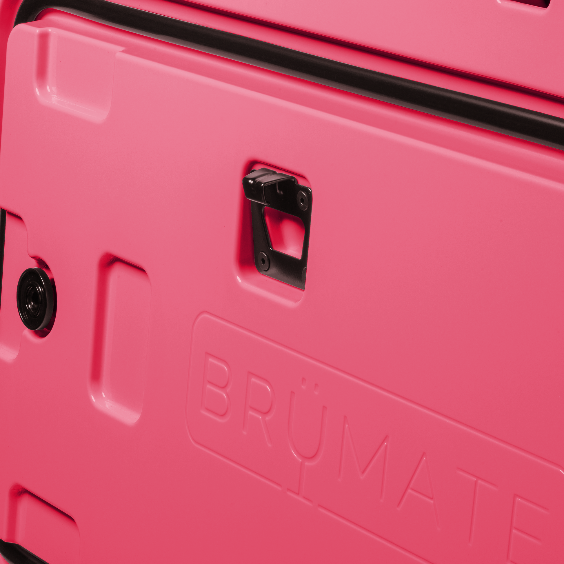 brutank-g8 brutank-55qt-neonpink-bottle-opener.png