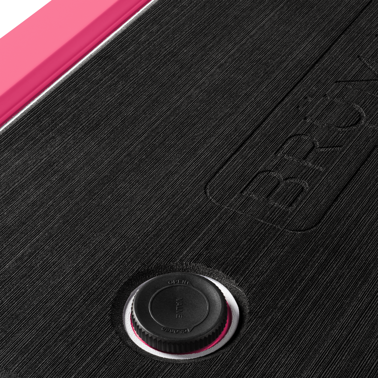 brutank-g8 brutank-55qt-neonpink-vent.png